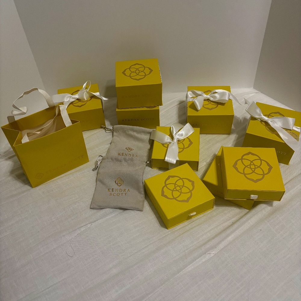 🛍️ Kendra Scott Jewelry Boxes, Bags – Assorted Sizes Bundle